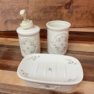 Vintage Lenox Rose Manor 3-Piece Bathroom Set